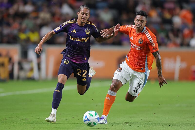 Houston Dynamo FC v LA Galaxy
