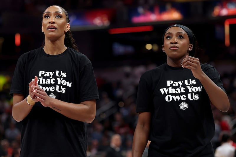 A'ja Wilson and Jackie Young